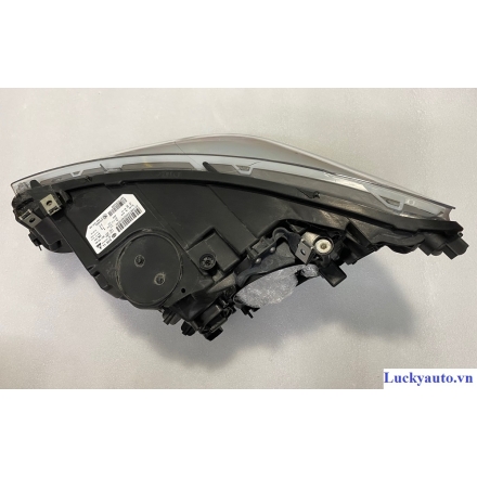 Đèn pha xe BMW 520d_ 63117199602- 63 11 7 199 602